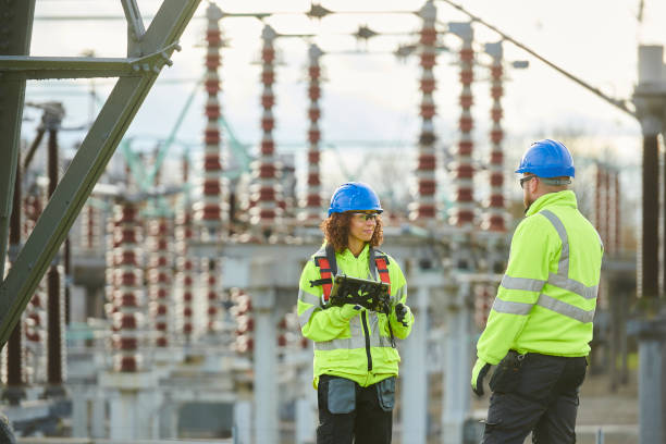 Best Affordable Emergency Electrician  in Creston, OH